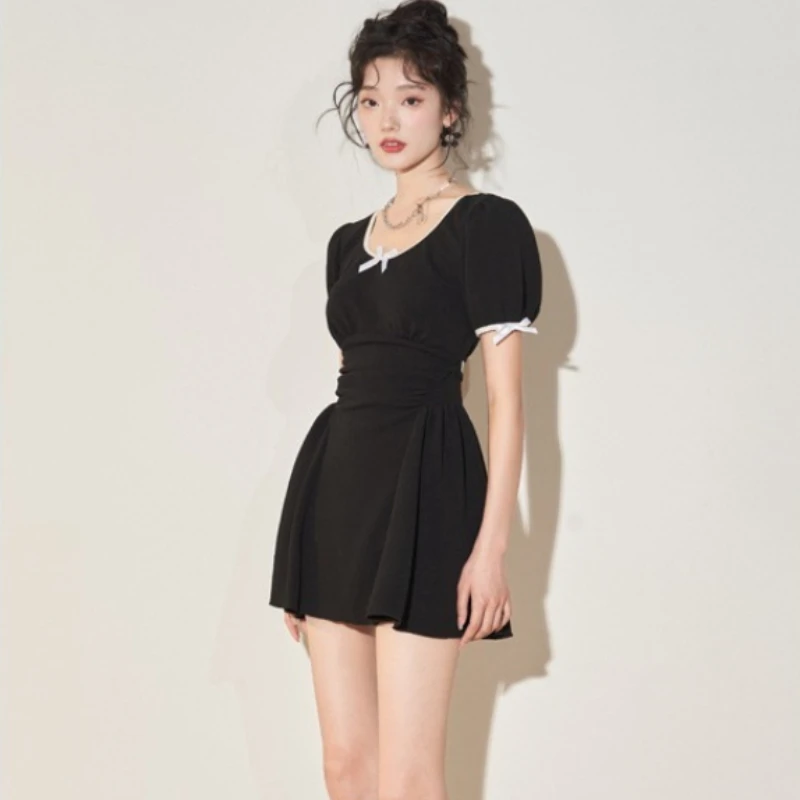 Women's Slimming Two-Piece Swimsuit Black Fashion Swimwear Back Sexy Cutout Bathing Suit for Hot Spring & Vacation Anti-Exposure