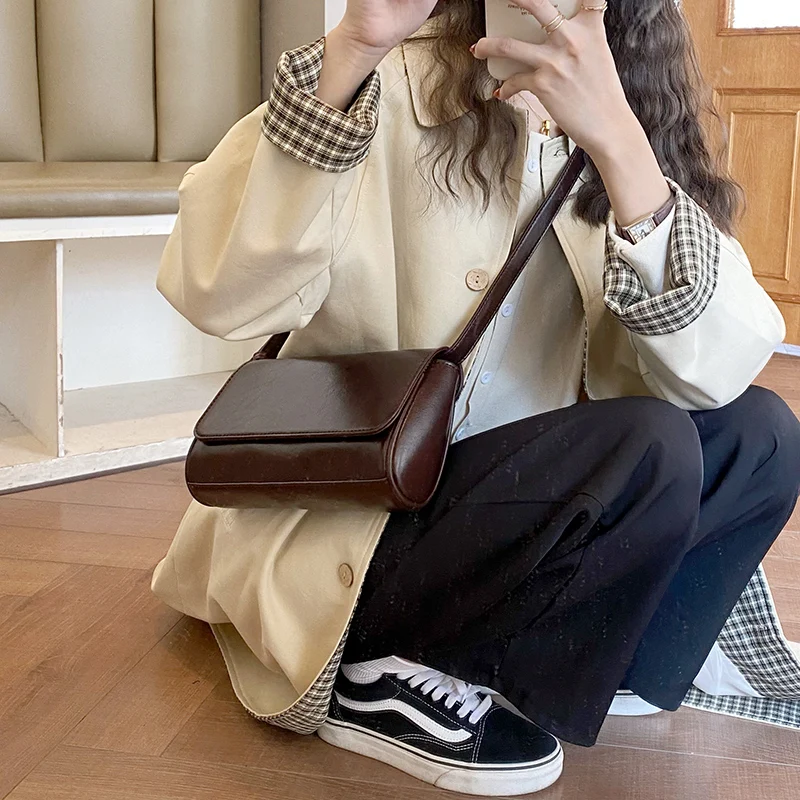 Retro Versatile Korean Sle Early Autumn Oil Wax Leather Crossbody Small Square Bag Casual Underarm Women\'s Bag
