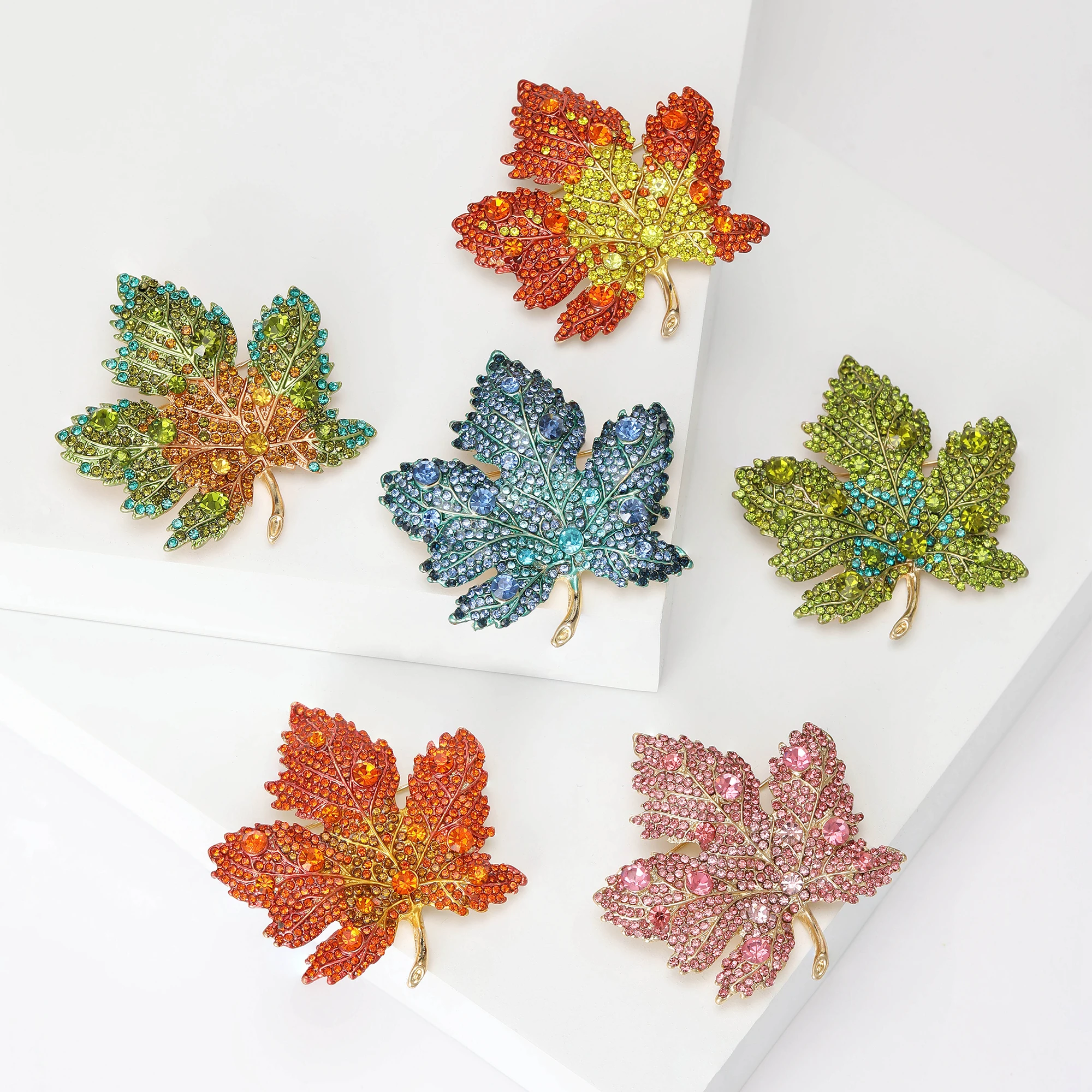 Thumbnail 2 - #41 Cheapest Brooches & Lapel Pins Deals You Can Get