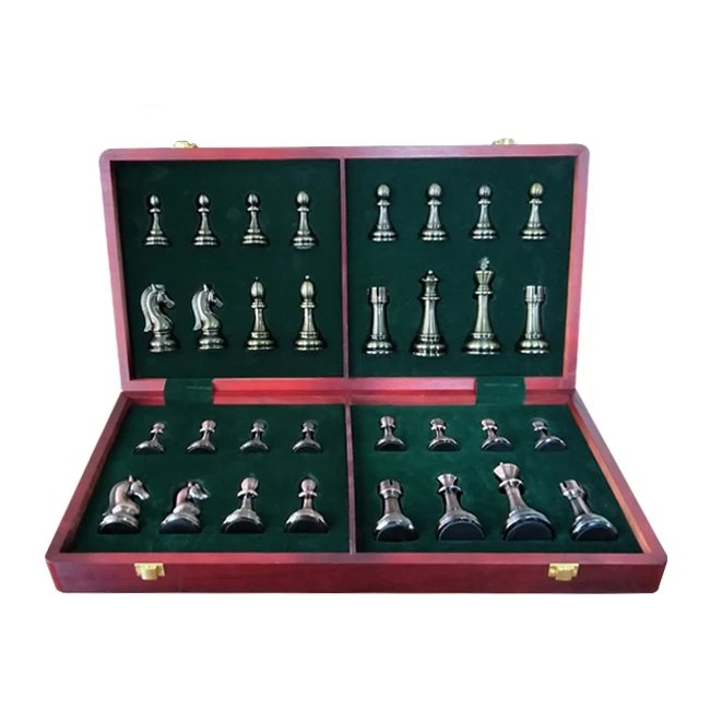 Luxury Metal Pieces Chess Set With Wood Chessboard Basis Game