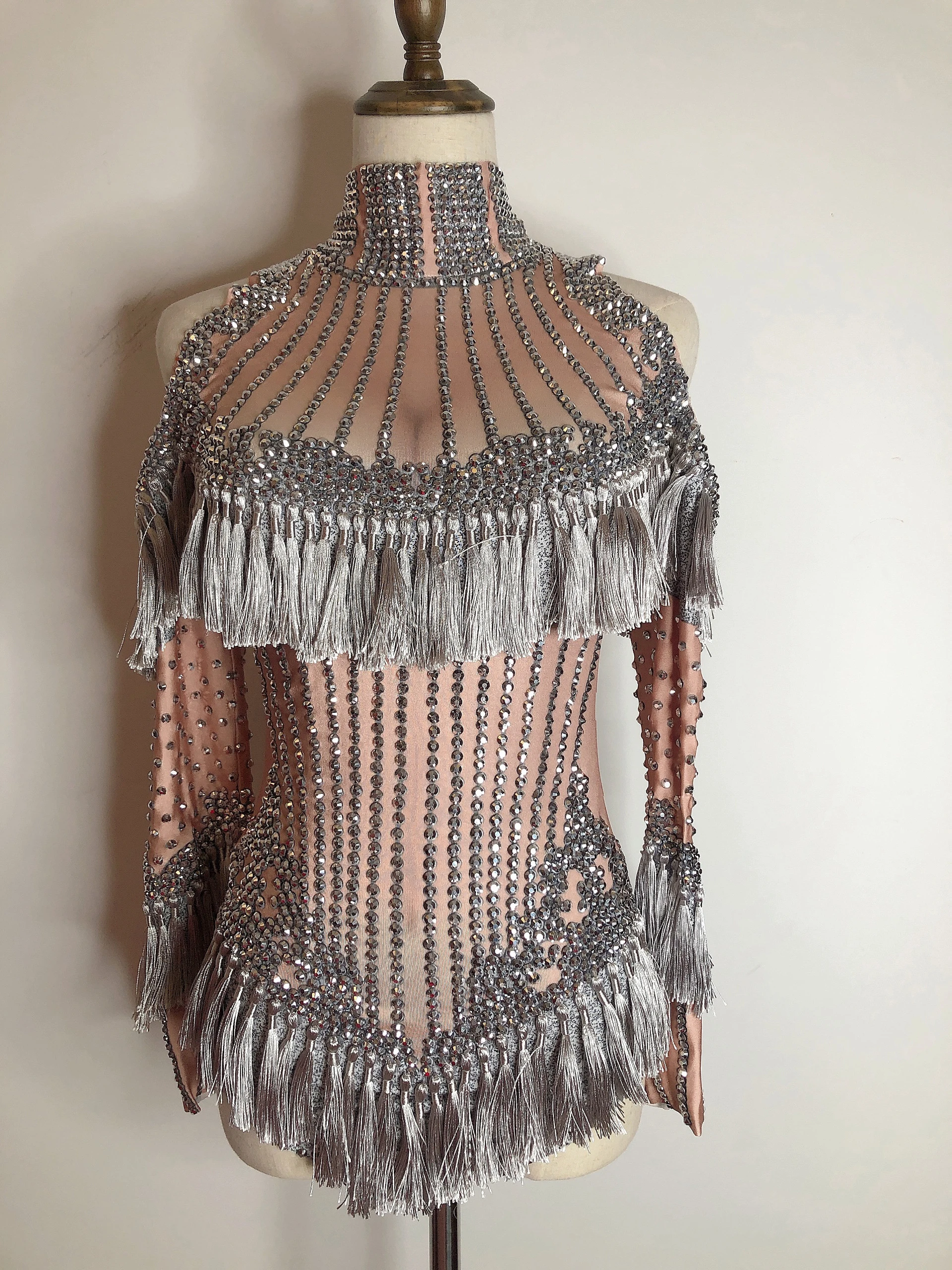 2025 القطب ملابس رقص تمتد حجر الراين هامش بذلة المغني أداء المرحلة ارتداء الهذيان الزي سحب الملكة الملابس yk146