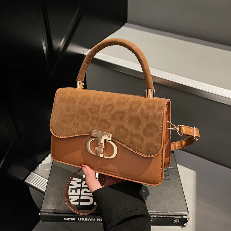 

2025 Aesthetic Square Bag, Vintage Shoulder Purse for Women, Minimalist Crossbody Tote, Niche Day to Night Bag, Textured