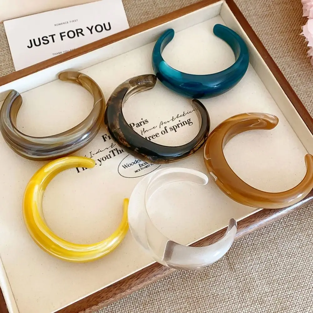 Curved Acrylic Open Bangle Exaggerated Europe America Style Irregular Wide Bracelet Smudging Fashion Retro Hand Ring Decoration