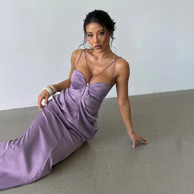 ชุดเดรสผ้าซาตินแบบผูกคอเปิดหลัง สไตล์เซ็กซี่เย้ายวนสำหรับผู้หญิง ฤดูร้อน สไตล์บริสุทธิ์และเร้าใจ สีม่วง ชุดเดรสยาวสำหรับงานเลี้ยงอาหารค่ำ