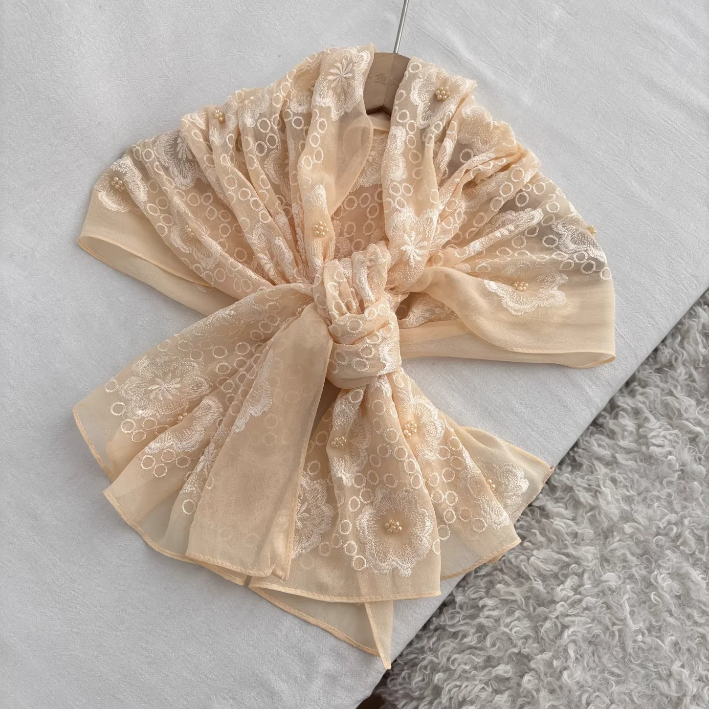 

2026 Pure Silk Neck Scarf for Women Spring Autumn Apricot Embroidered Beading Neck Scarves Designer Accessories