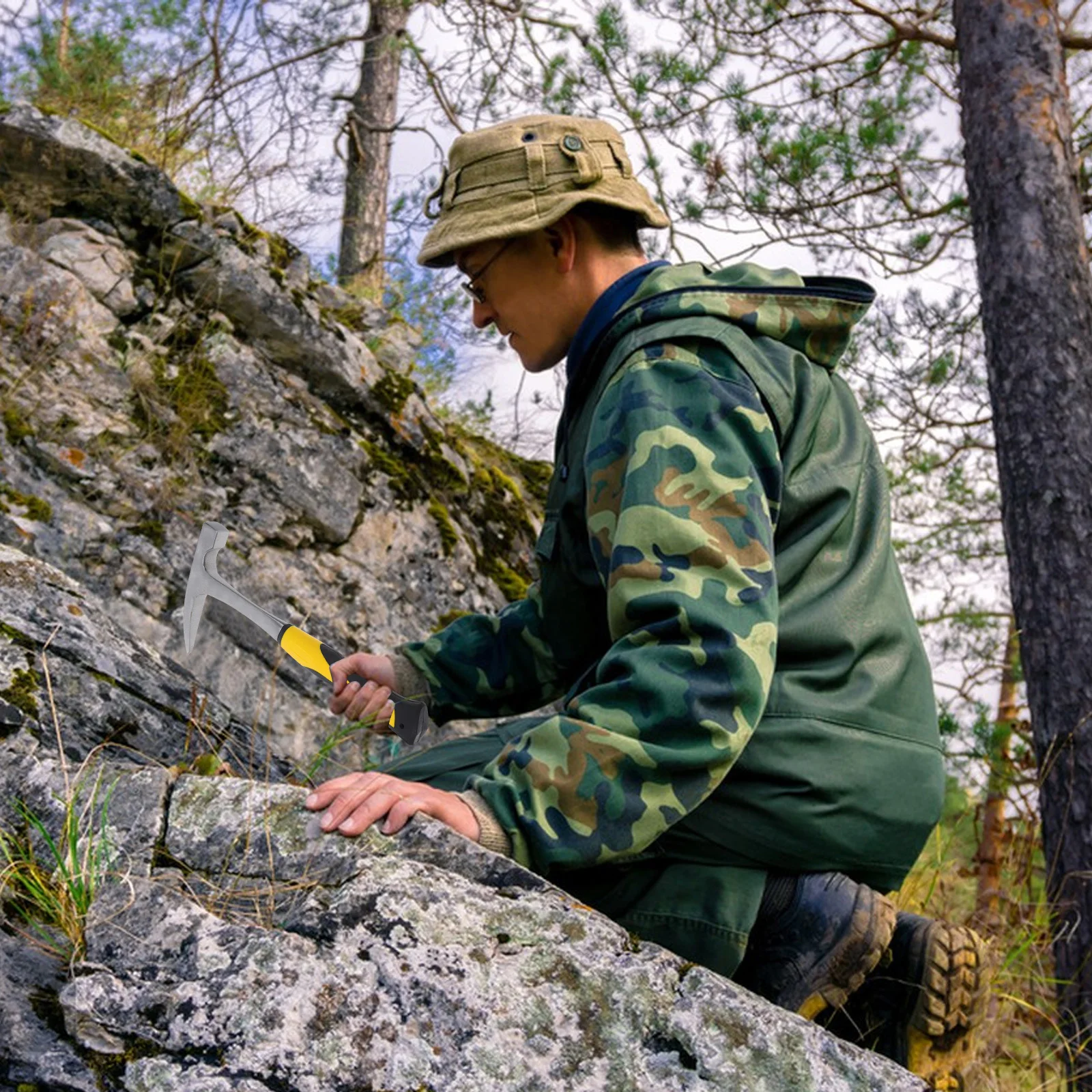 

Geological Hammer Shock Absorbing Handle Multipurpose Rock Masonry Hammer for Exploration Survey Archaeology Outdoor Rock