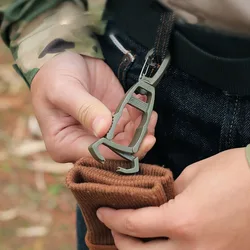 Clip per guanti POM nuova Clip in plastica multiuso Anti-goccia portatile con una pressa per aprire il supporto per guanti da lavoro all'aperto