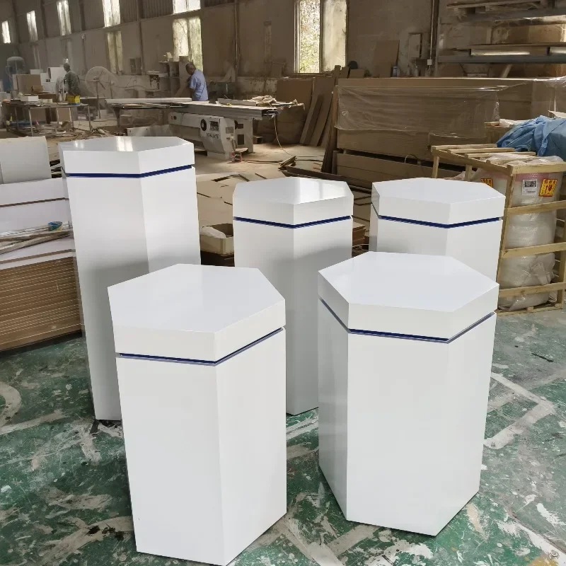 Customized paint hexagonal experience Taichung island cabinet display stand display case window display platform banquet