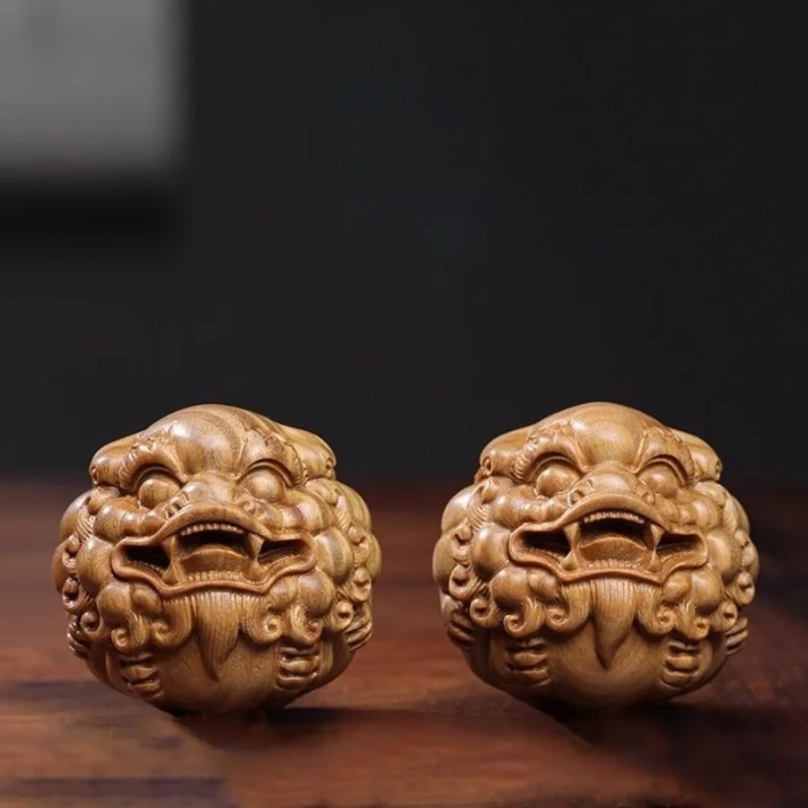 Boxwood Health Ball Brave Hand Ball Carving Decompression Play Attract Wealth and Prosperity Luck Ornaments Relics Collection
