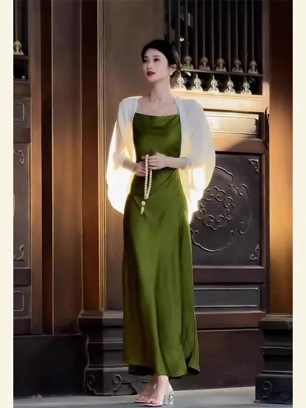 

Summer Korean Sle een Silk Satin Strap Dr Set Faionable Luxury Sensation Age-Defng Ele Two-Piece Women's Ensemble