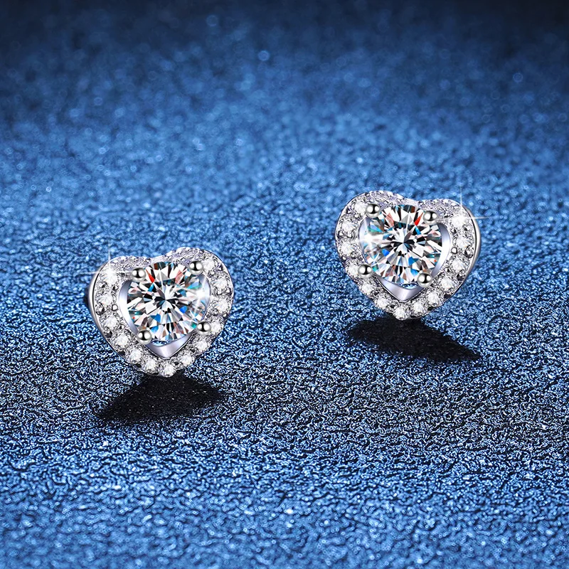Platinum PT950 18K Gold Earrings for Women, Light Luxury, Heart-shaped, Moissanite Earrings in D Color, 1 Carat Moissanite