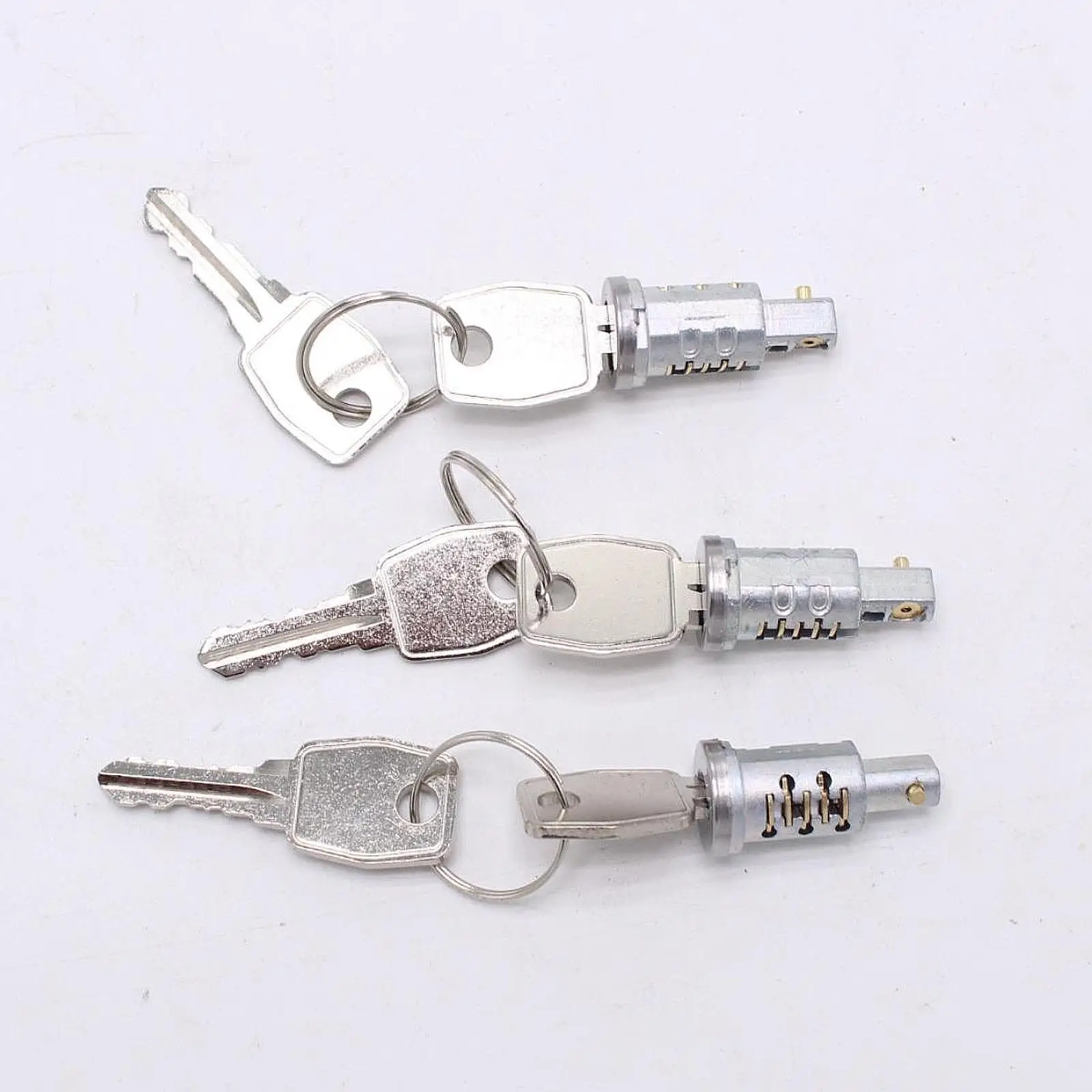 

Door Lock Barrel Set Accessory Mtc6504 with Keys for Defender 90/110/130 Silver