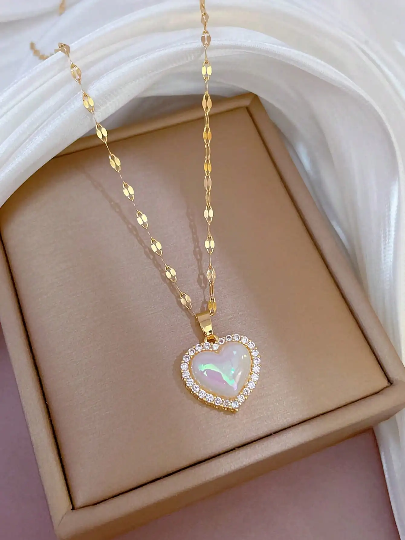 1 stainless steel gold-plated love necklace