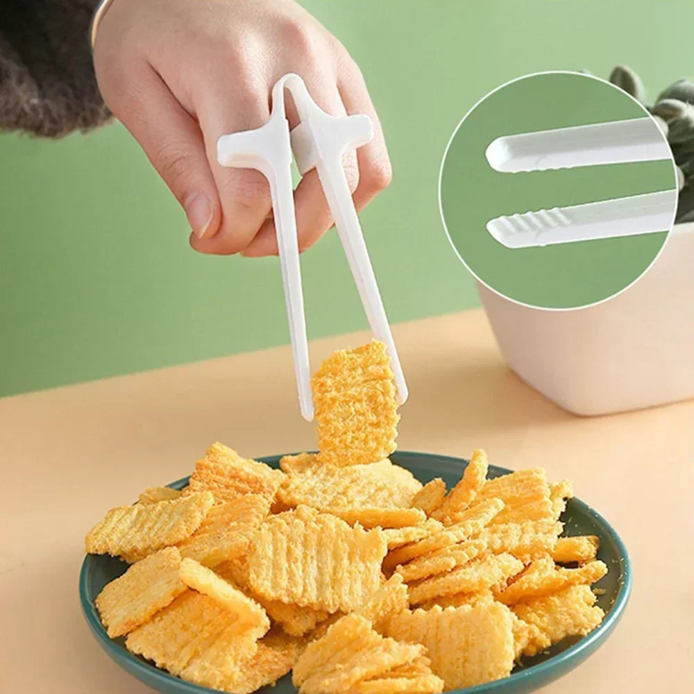Finger Chopsticks for Gamer Gaming Snack Clips Plastic Chopstick Snack Food Finger Tongs Lazy Artifact Assistant Finger Tool