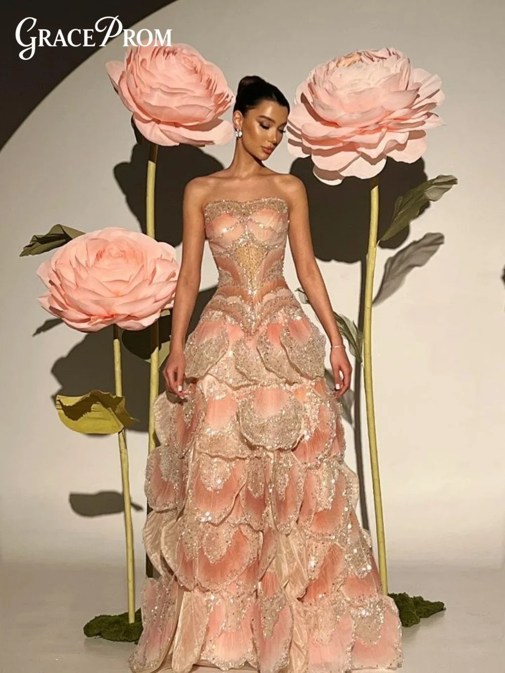 

Роскошное вечернее платье цвета пыльной розы 2026 года, элегантное, высококачественное, А-силуэта, с изысканной вышивкой пайетками в виде лепестков
