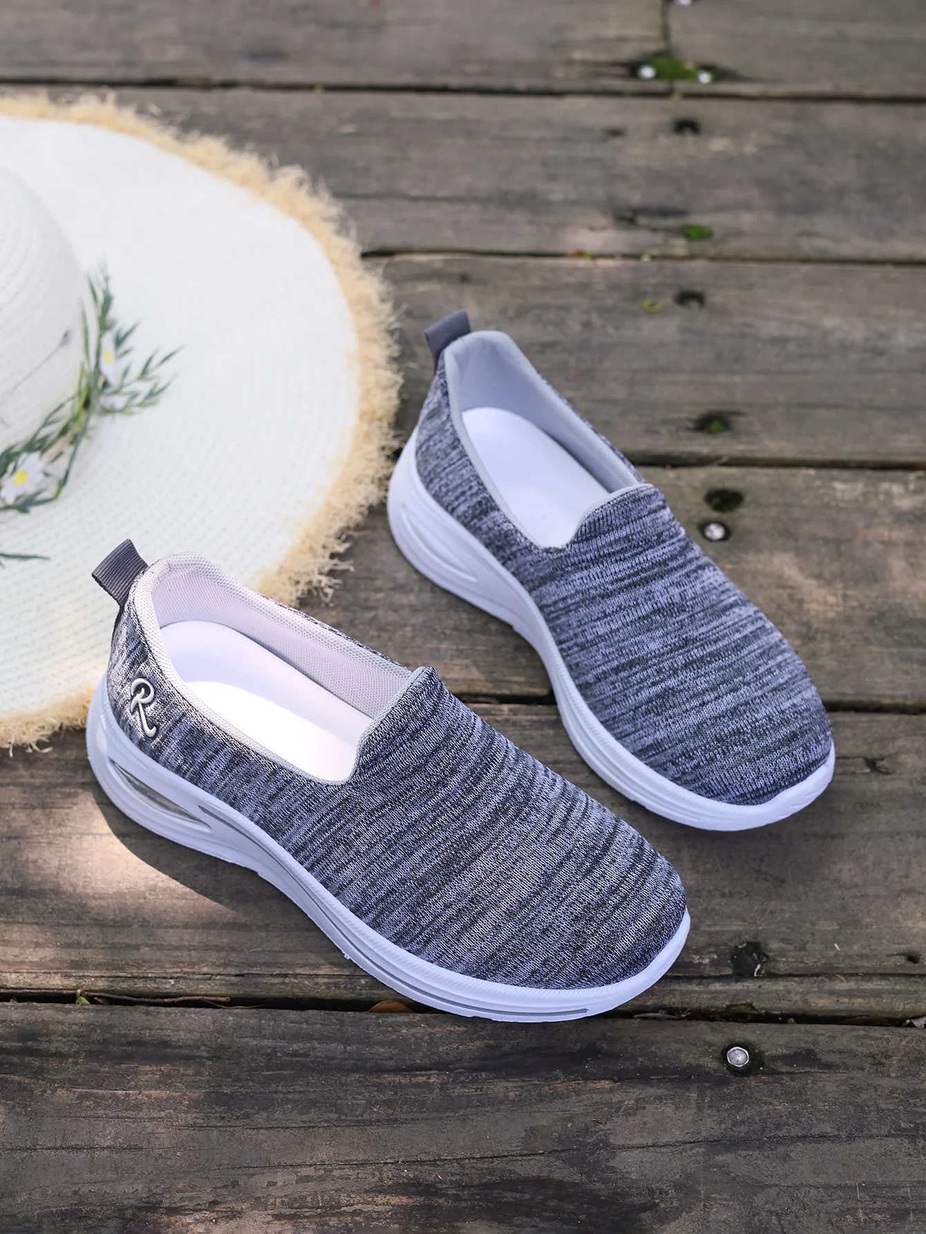 Atmungsaktive Slip-On-Sneaker für Damen, mit Luftpolster-Plattform, leicht, rutschfest, lässige Loafer für den täglichen Outdoor-Gebrauch. – Detail 11