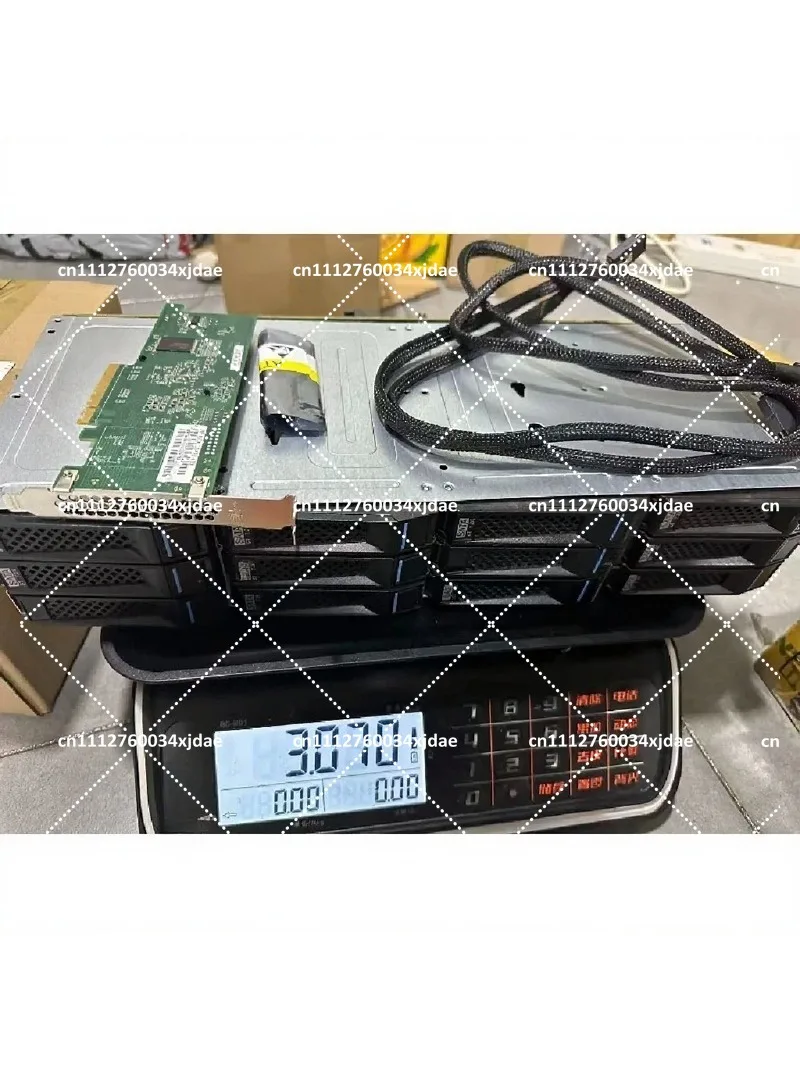 3.5 inch 12 Bay Hard Drive Expansion Cage 6Gb/s SAS SATA 4Pin Power Backplane 8643 to 8087
