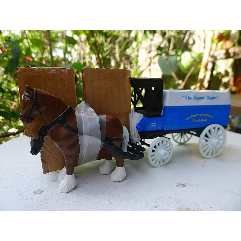 

Diecast ERTL 1:32 Scale Horse Wagon Alloy Engineering Transporter Model Collectible Toy Gift Souvenir Display Ornament