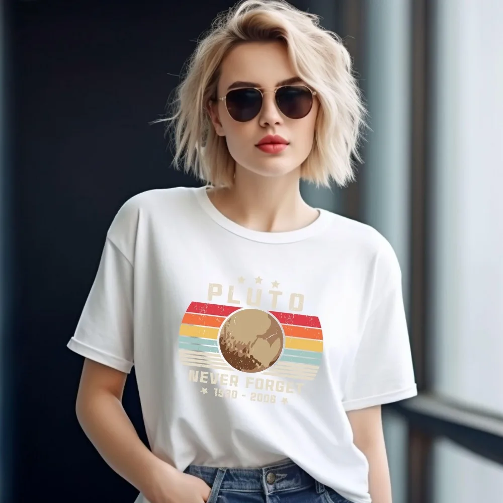 Retro Pluto Never Forget T-Shirt Astronomy Gift Women Trending Fashion T-shirt Summer Short Sleeve Oversized T Shirt