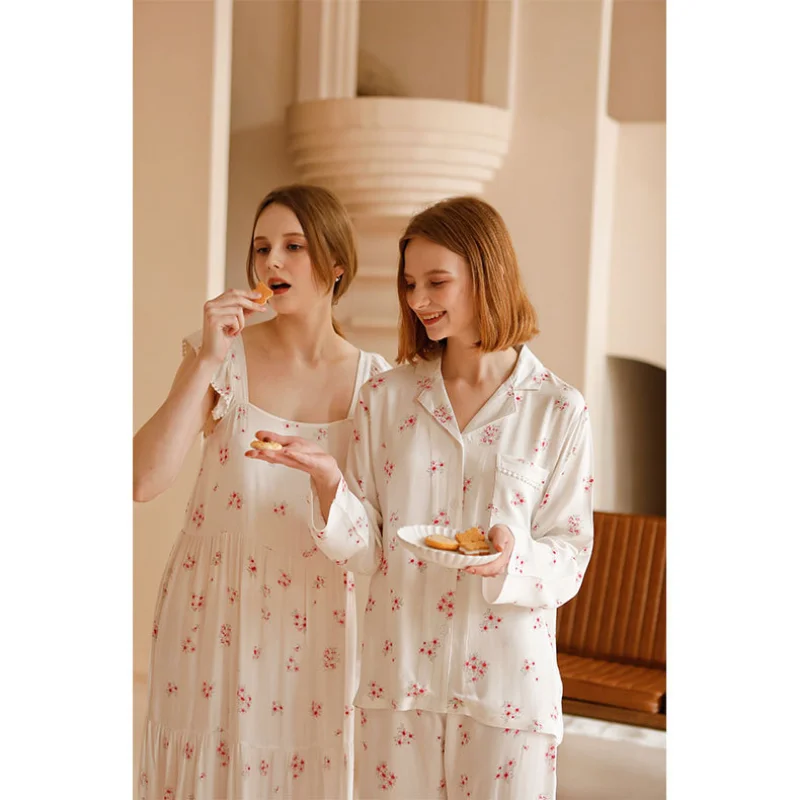 2023 New Peach Blossom Cluster Printed Satin Pajamas Ladies Long Sleeve Pants Suit - Viscose Comfortable & Leisure Home Wear