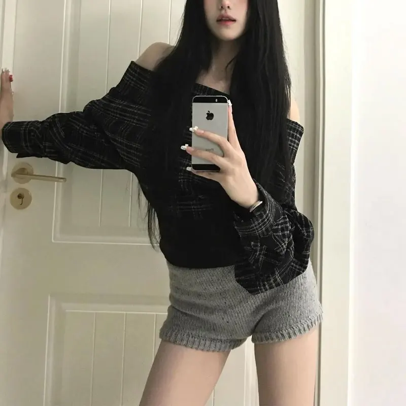 

Autumn Aura Slash Neck Slim T-shirts Elegant Contrasting Colors Plaid Women's Clothing Vintage Fashion Off Shoulder Pullovers