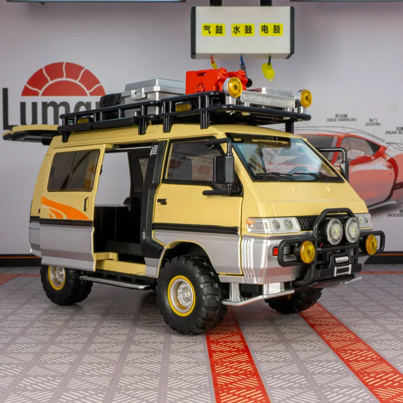 1:24 三菱デリカ屋外合金車モデルキャンピングバン音響光学プルバックおもちゃのドアが開くことができます