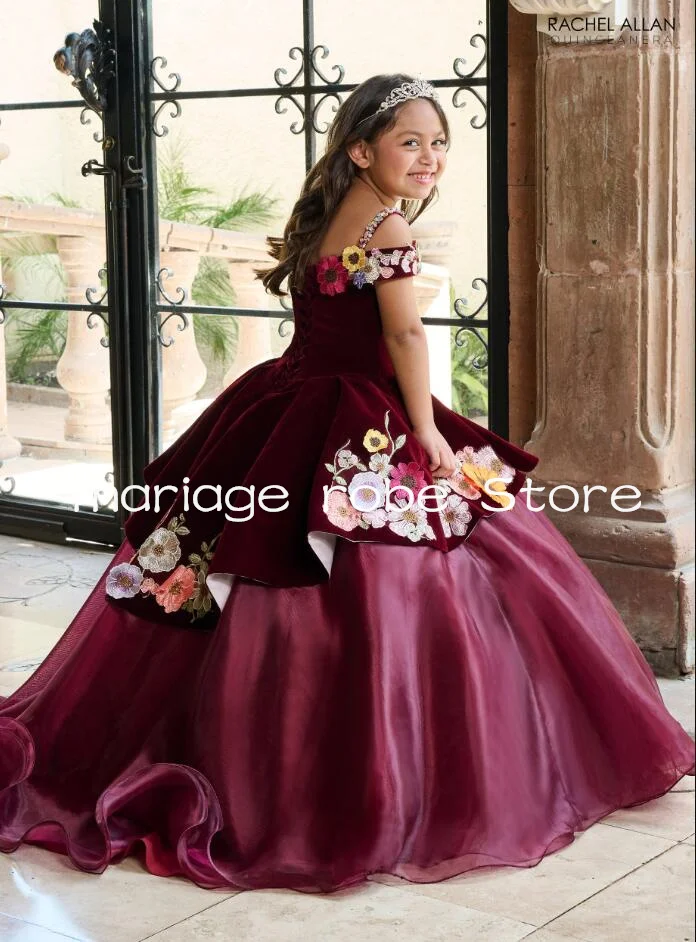 Organza di velluto bordeaux Mini abiti Quinceanera 2025 Off spalla Applique floreale charo compleanno Princesss Flower Girl Dress