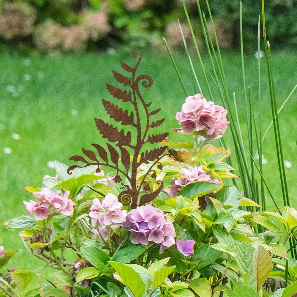 1Pc Classic Metal Snail Garden Stake Romantic Snail Design Ground Installation No Electricity Required Floral Theme Outdoor Decoration