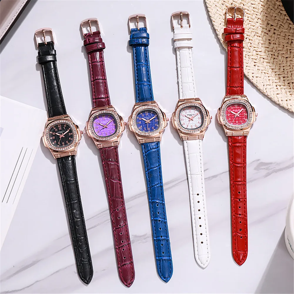 UTHAI W36 New Women's Simple Diamond Ring Lady Quartz Watch Light Luxury Leather Strap Girl College Student Fashion Wristwatch