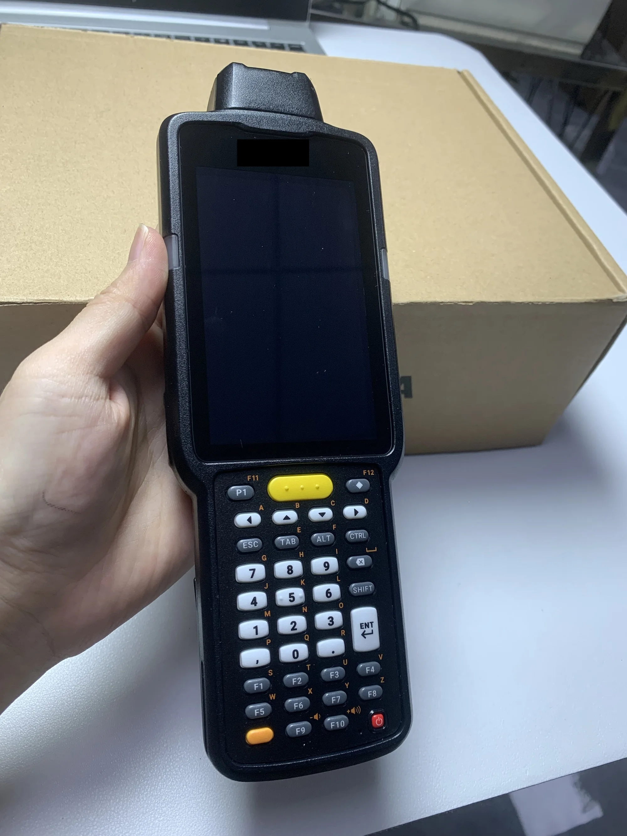 MC330K-RL3SG3RW 38 Key  Rotating Head Android 8.1 2D Imager Barcode Scanner used for Warehouse Logistics Inventory