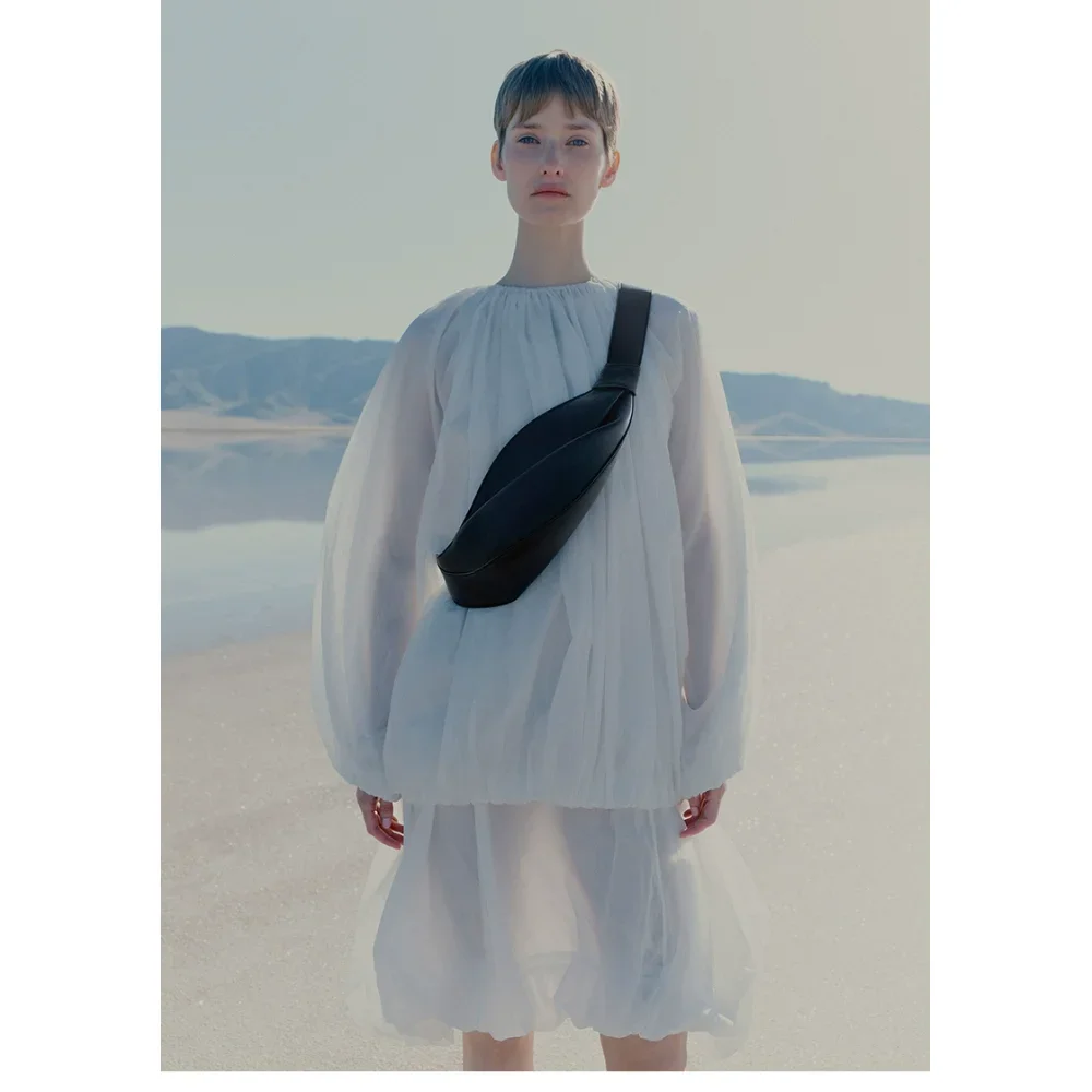 2026 Y2k INS Frans Design Crescent Hot Neyu Nieuwe Kussenvormige Gepersonaliseerde Niche Reizen Gladde Koeienhuid Crossbody Tas