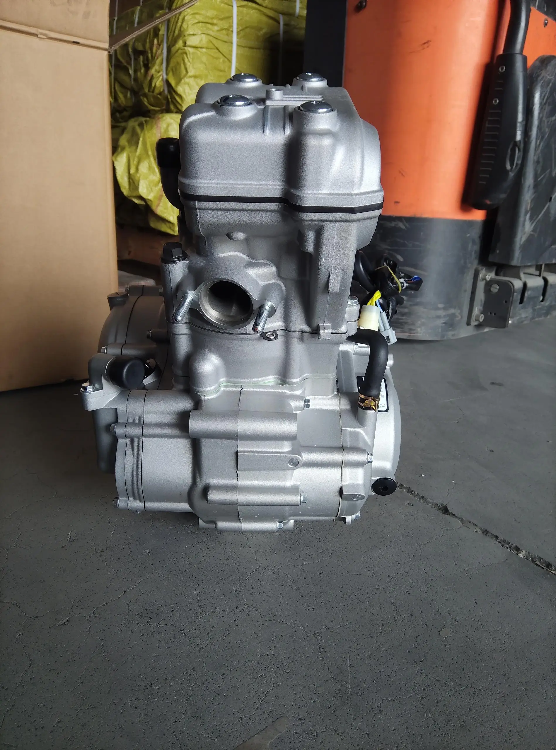 ZS177MM-B Low Fuel Consumption Durable Motorcycle Motor Engine Zongshen NC250SR Off-road Spare Parts view 3