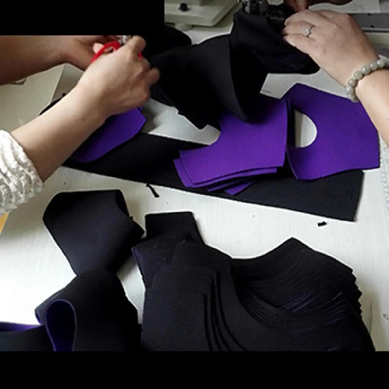 Heel Heel Heel Cushion Heel Structure Heel Support Comfortable Complete High High HIGH