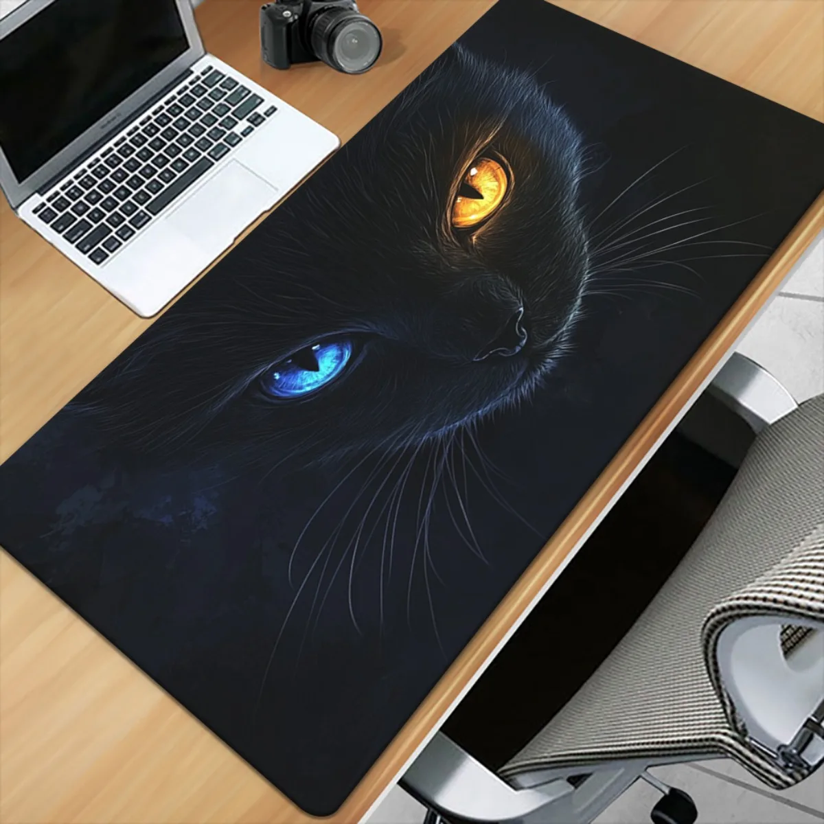 

Blue orange dual-color gaming anti-slip rubber base is a durable office computer player accessory that can be washed with water