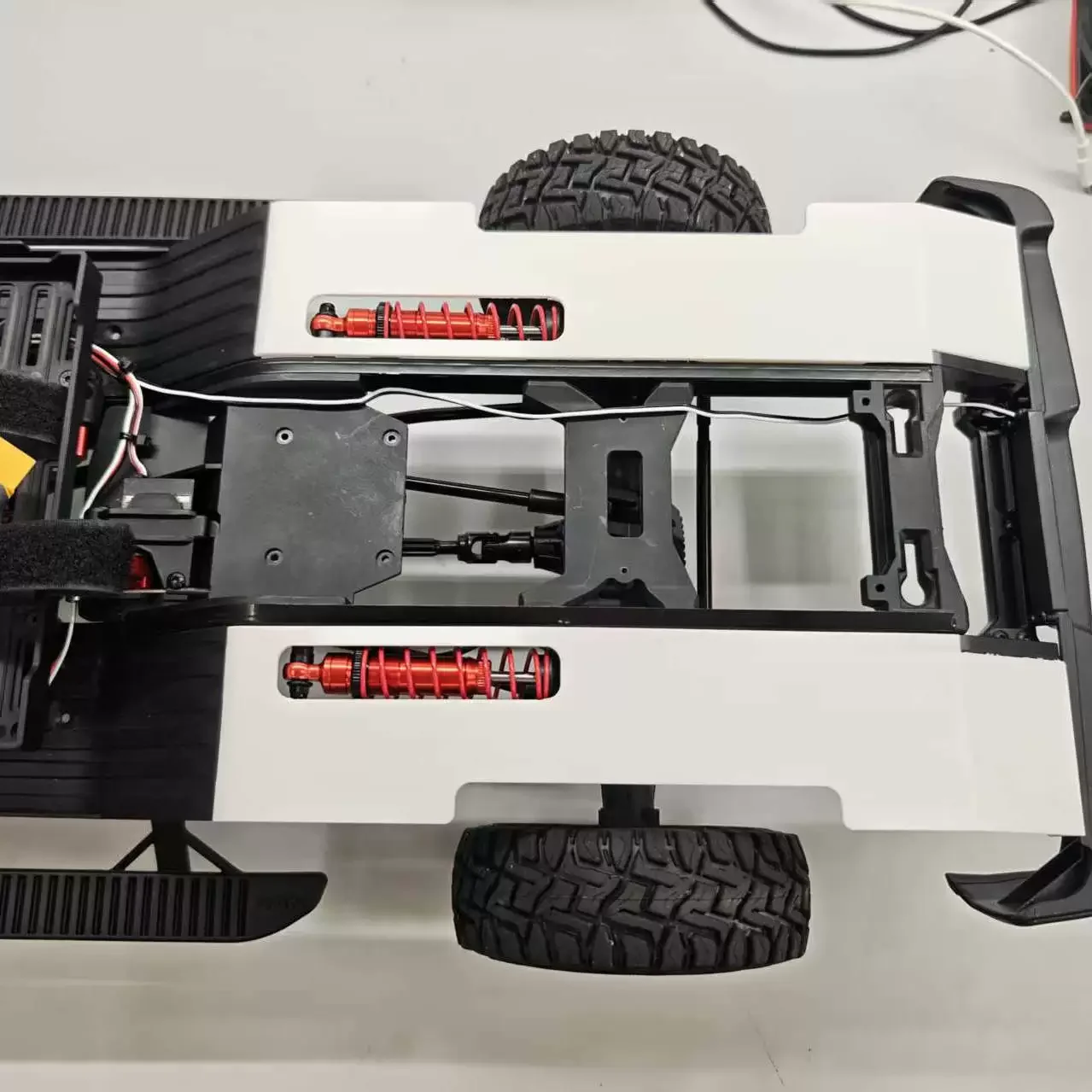 For KM 1/8Dodge RAM 1500 Rear Cover Panel Mud Flap Side Panel Upgrade Modification Aftermarket Part RC Crawler3D Printed Bolt-On