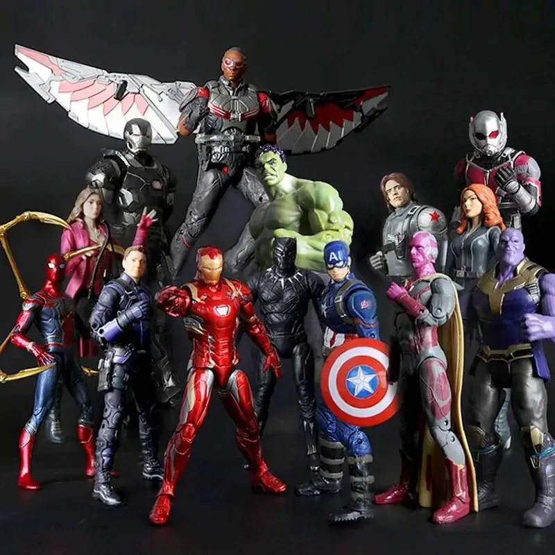 The Avengers Iron Man Spider-Man Capitan America Panther 7 pollici Action Figure Giocattoli per ragazzi Ragazze Regalo Ornamenti da collezione