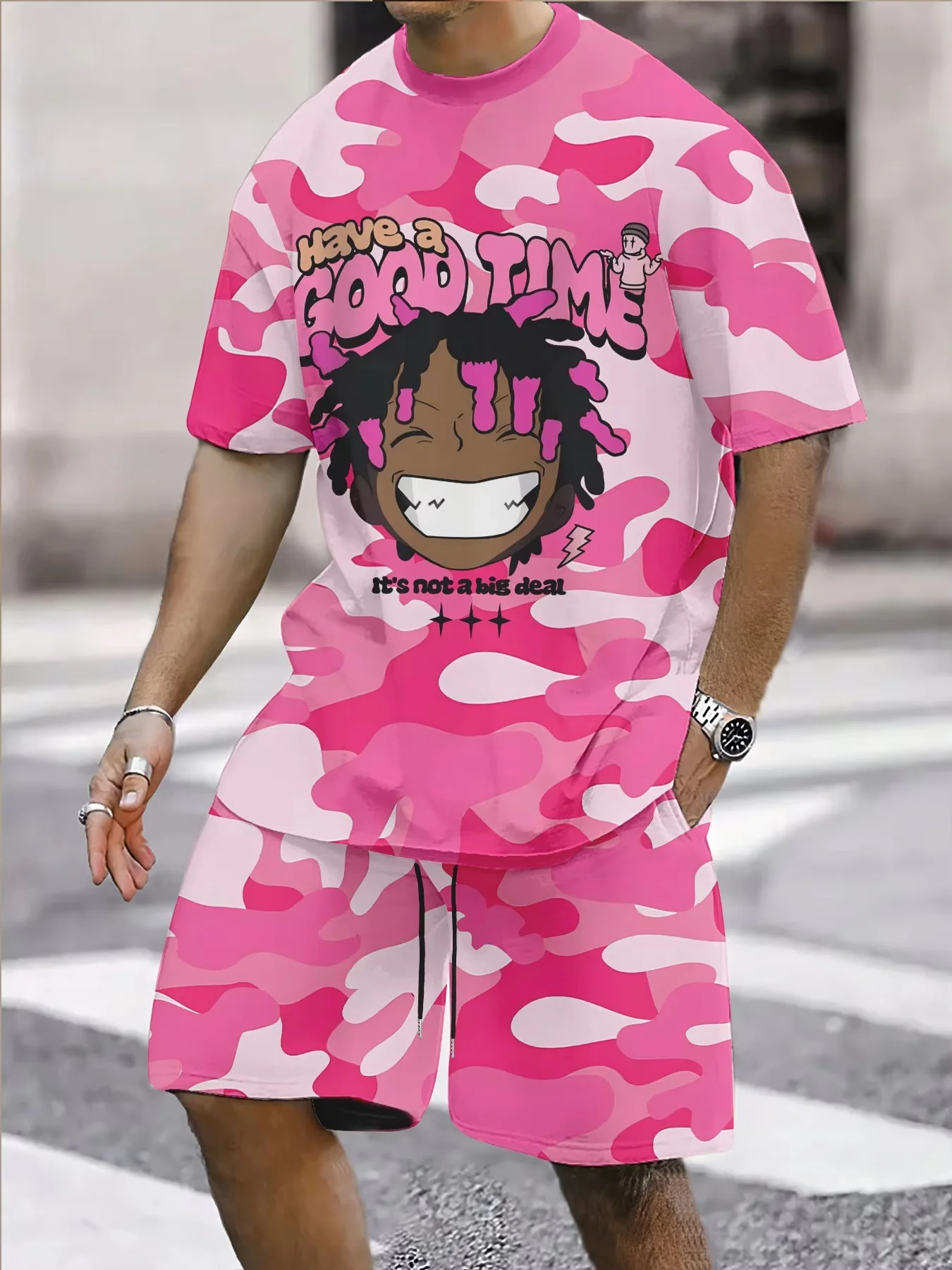 

25/26 NEW Men’s Camo Hiphop Streetwear Smiley Boy Print T-Shirt and 5 Inch Drawstring Pocket Shorts Set Comfortable Trend