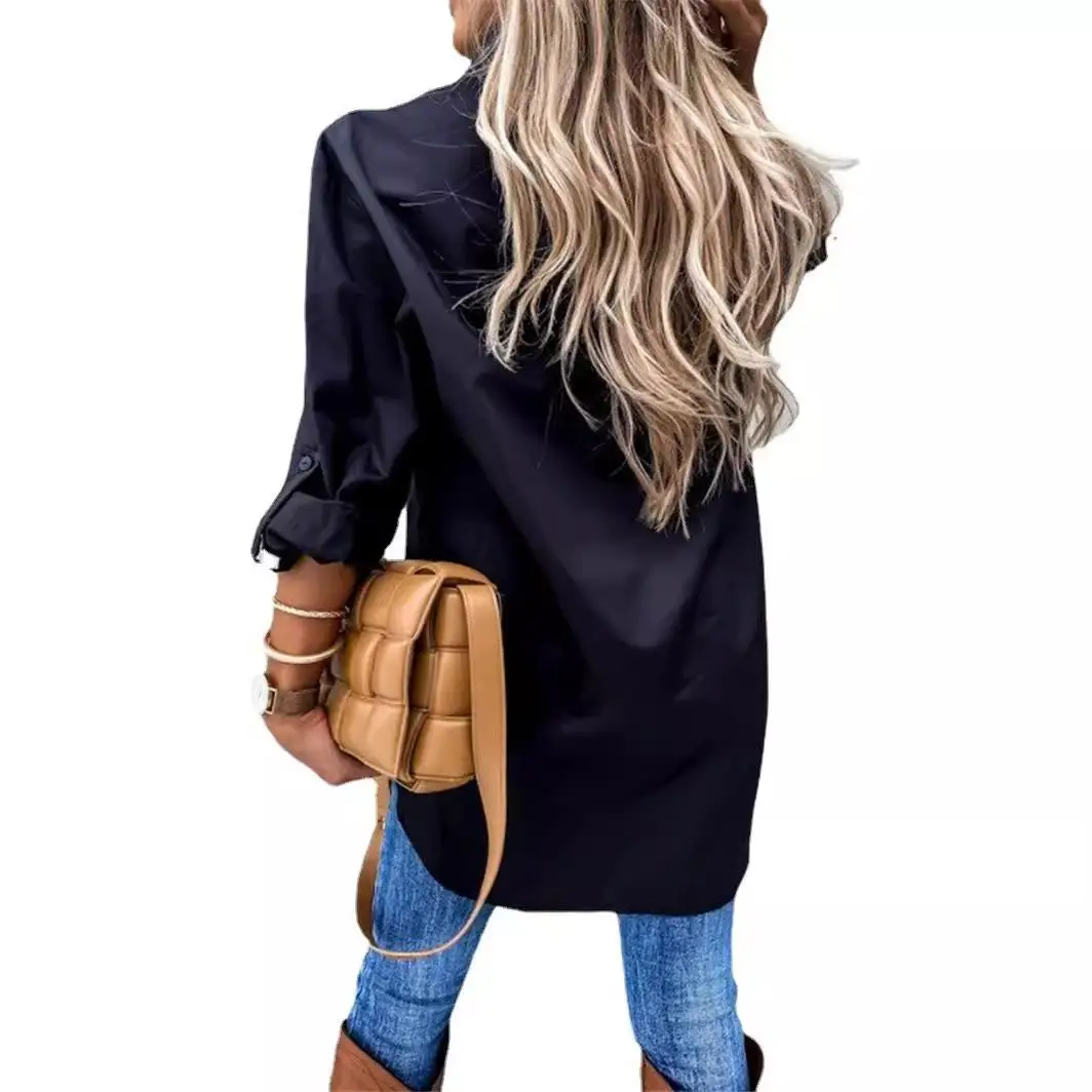 Długi sweter z wywijanym kołnierzem, luźny krój, włókno poliestrowe 100%, europejski styl, wiosenna kolekcja, jednolity kolor.