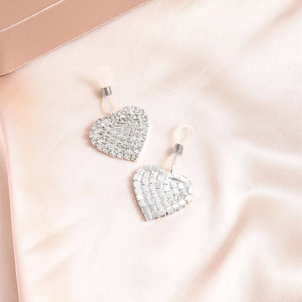 Clear Rhinestone Heart shape Non-Piercing Nipple Rings Body Jewelry for Women crystal Fake Nipple Clip Ring Dangle Nipple Gift