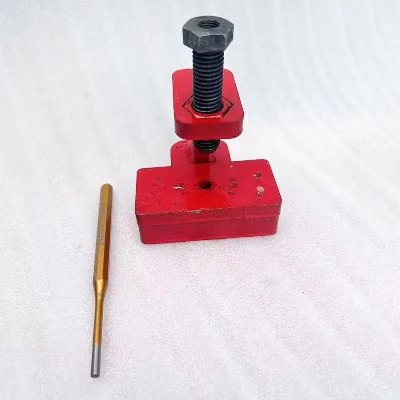 New Vertical Vertical Vertical Chain Breaker - Chain Cutter & Remover, Professional Tool for Harvester Chain Disassembly