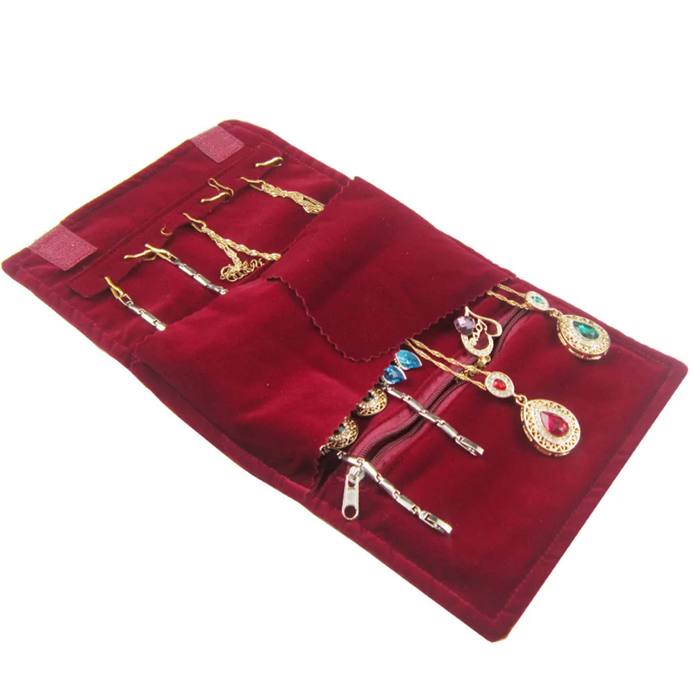 1Pcs Jewelry Storage Pouch Red Compact Lightweight Roller Bag for Necklaces Earrings Bracelets Jewelry Organizer