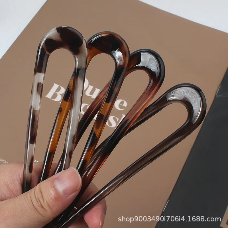 Korean style leopard print U-shaped hairpin, retro and simple hair clip, hair comb, hairpin for everyday wear.