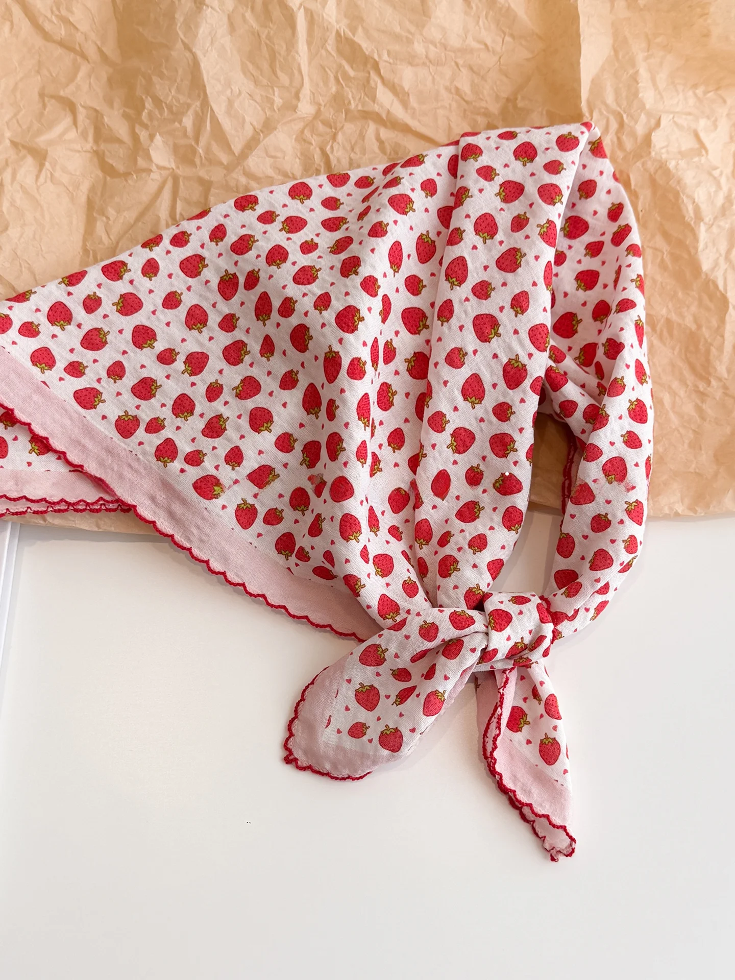 Red Strawberry  Silk Scarf Women's Headscarf Neck Protection Sunscreen Shirt Matching Thin Scarf Fashion Accessory