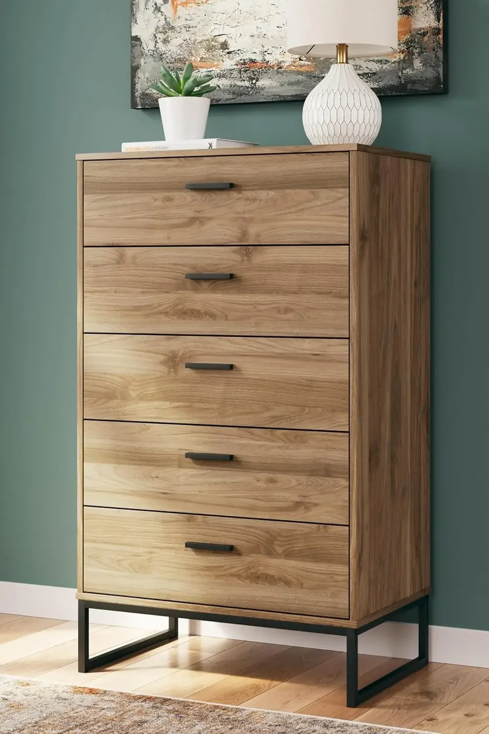 Deanlow Chest of Drawers, 30