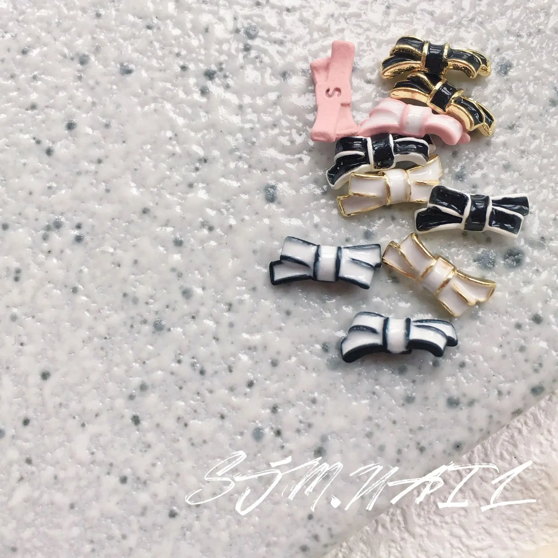 10pcs ออกแบบเล็บ Charms โลหะ Bow Tie หรูหราเล็บ DIY เล็บศิลปะเล็บเครื่องประดับขายส่ง