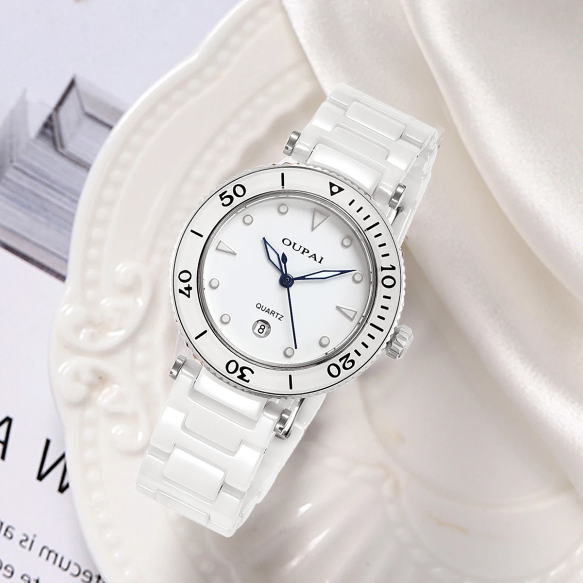 

OUPAI белые керамические женские часы с круглым циферблатом, светящиеся маленькие и изысканные водонепроницаемые часы с календарем, модные и повседневные