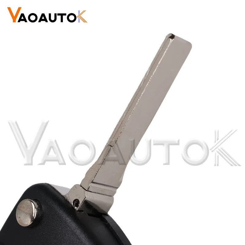Flip Folding Car Key Shell For Audi Q7 B7 Q3 A3 TT A2 A8 A6 A6L A4 S5 C5 C6 B6 Replacement Flip Remote Car Key Case 3 Buttons