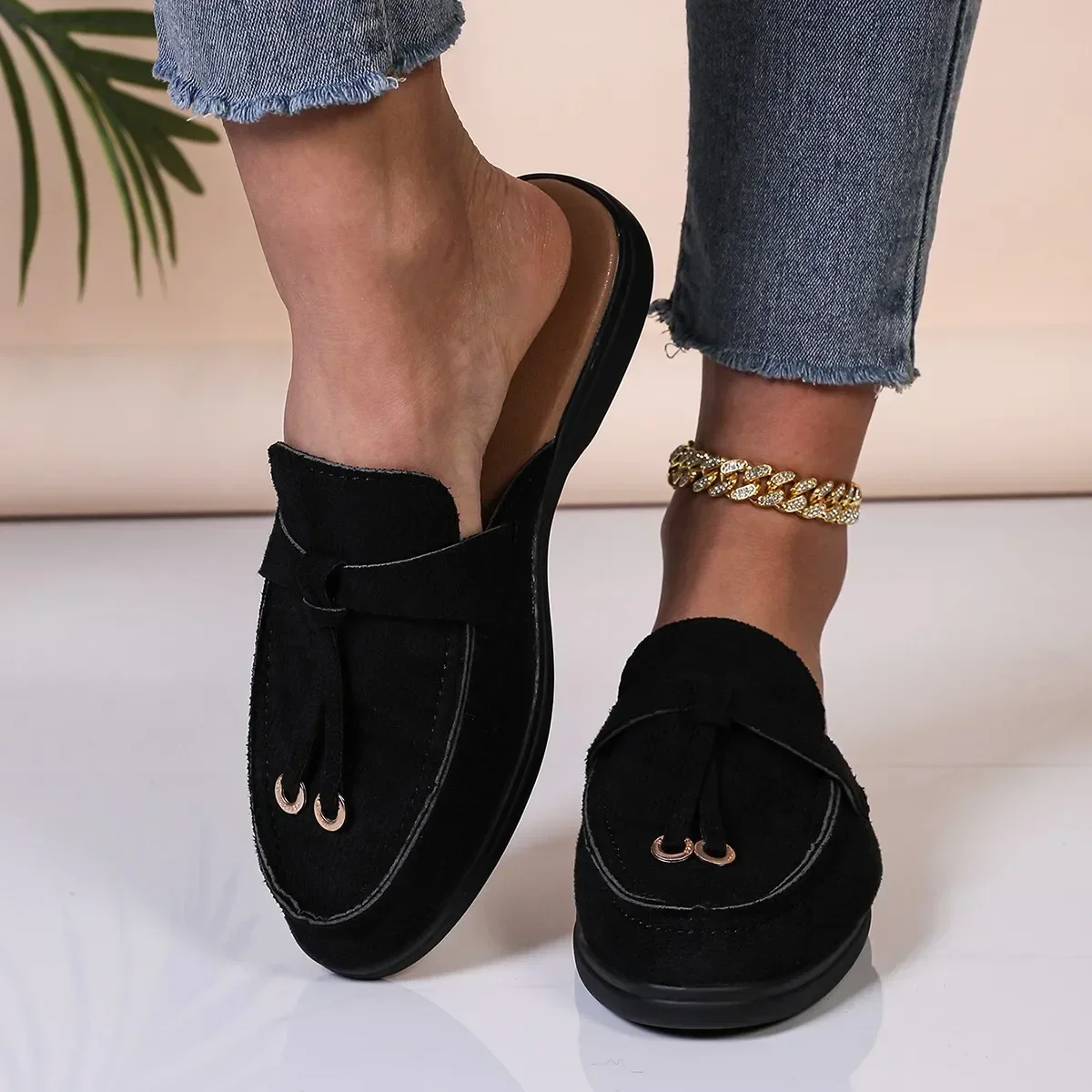 Neue lässige Mules mit flachem Boden, Loafer mit Quasten und Schnallenverschluss, modische Damenschuhe, Markenschuhe mit Metallschnalle, bequeme Slip-on-Schuhe – Detail 2