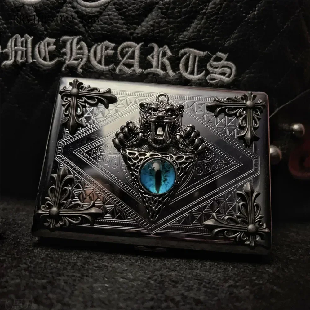 Cool Devil's Eye Thick Regular 20-Cigarette Box Cigarette Gadgets Case for Men Novelty Gift Smoking Accessories