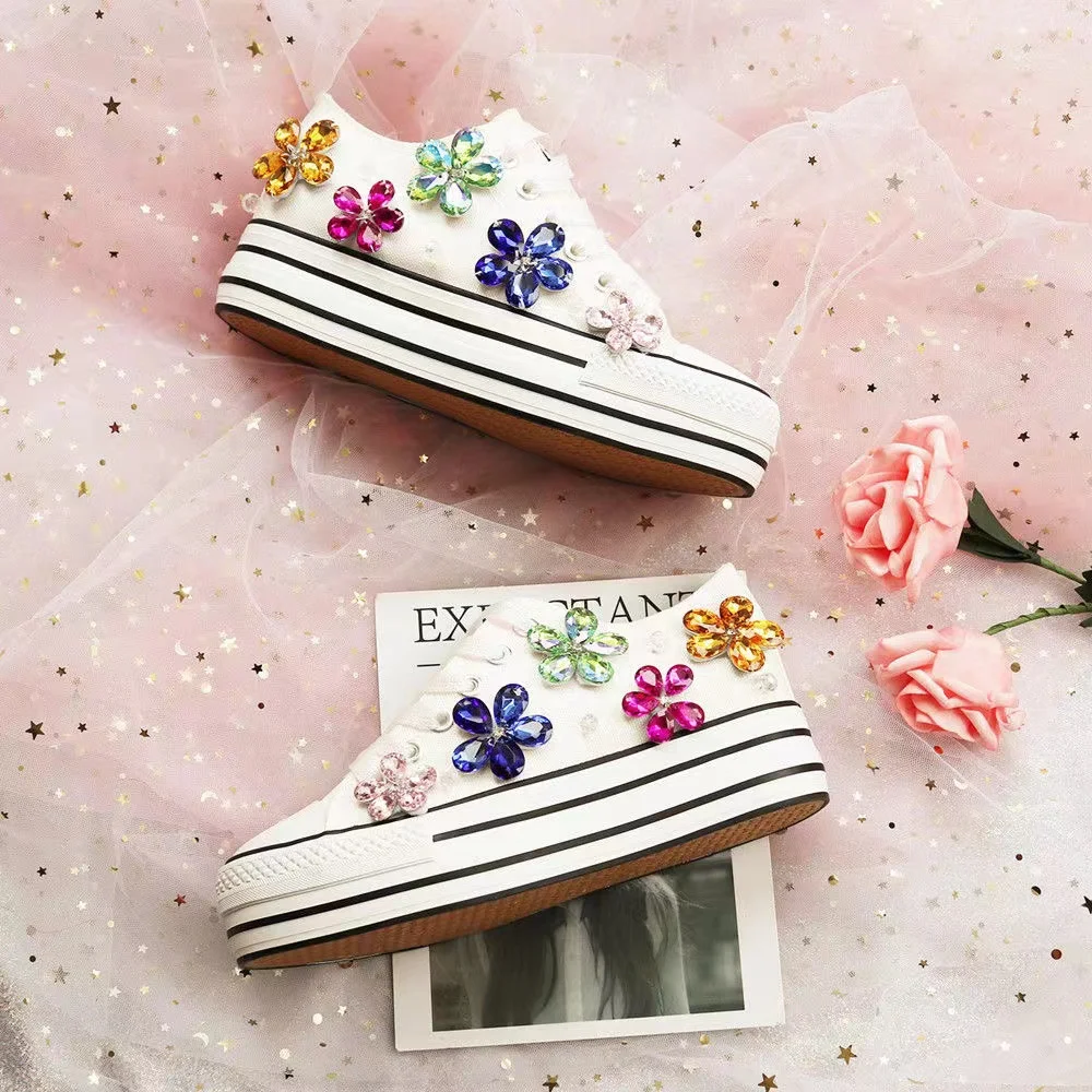 New Colorful Diamond Low-top Canvas Sweet Women\'s Shoes White Inner Height-increasing Vulcanized Shoes 35-40